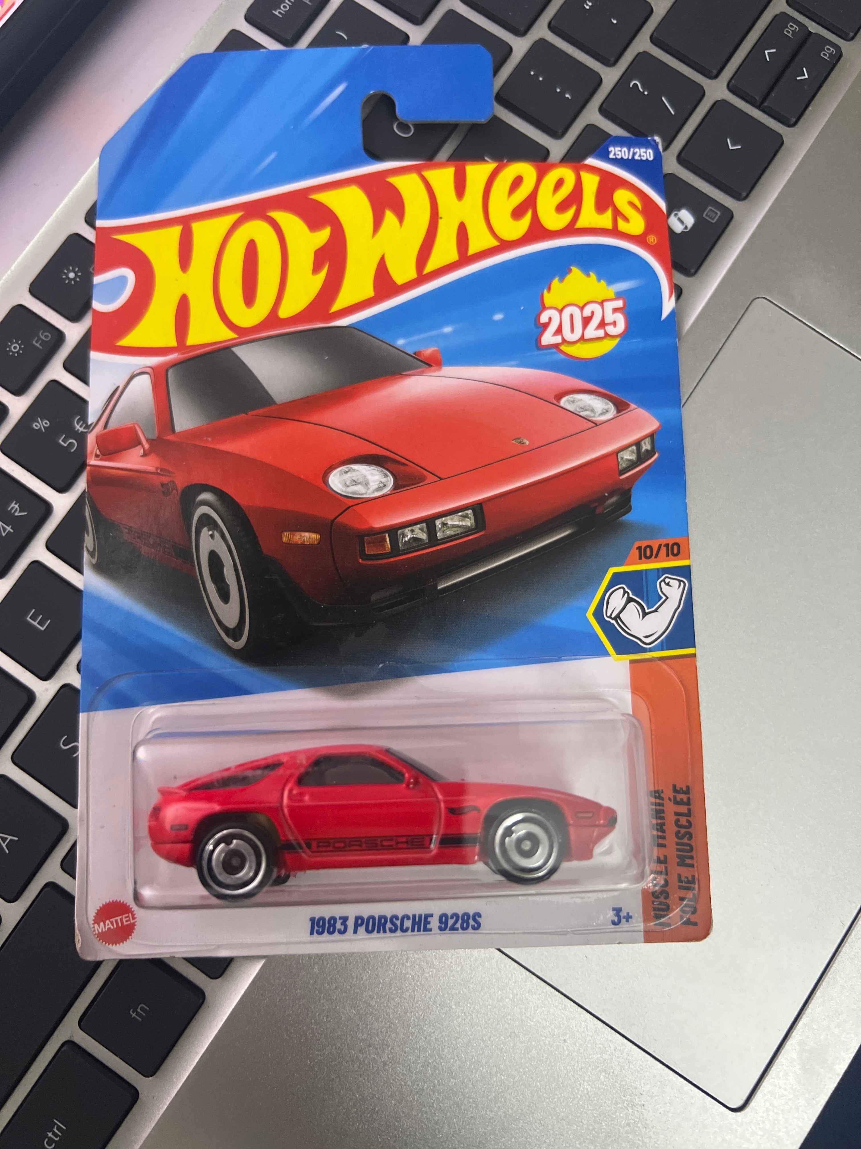 Hot Wheels Mainline : 1983 Porsche 928S